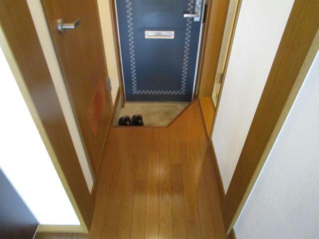 スカイパレスⅦの玄関