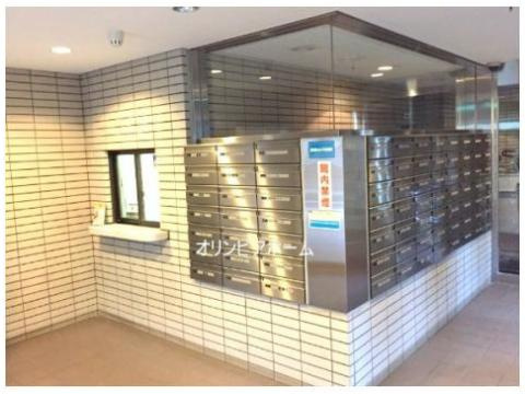 コスモウィル大島　6階　リ　フォーム済のエントランス