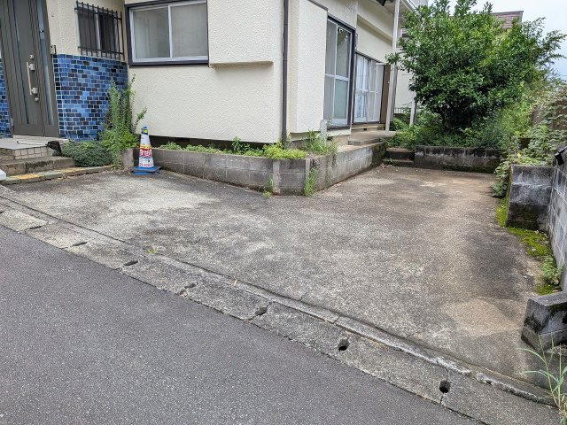 八王子市　初沢町　中古戸建ての駐車場|～2台駐車可能カースペース～