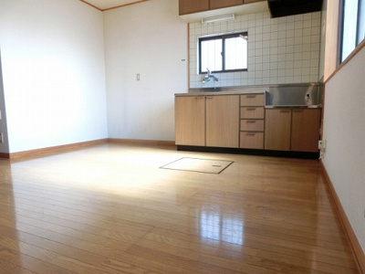 【居間・リビング】 | オリエントハイツB | ※同タイプの別の部屋の写真です。