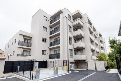 【外観】 | グランツオーベル中野 | 鉄筋コンクリート造のがっちりとした建物。
