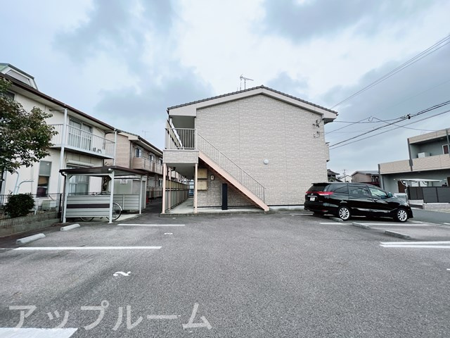 サニーフラット　Sの駐車場