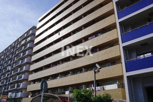 横浜市磯子区東町の賃貸マンションの外観
