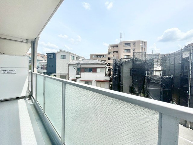 【展望】 | 豊中北コーポラス | 現在ご返済中のカーローン・カードローン・教育ローンなどを住宅ローンに一本化したり、家具家電購入費用・引越し費用を住宅ローンと組み合わせるなど、お客さまにメリットの多い住宅ローンのご提案が可能です。