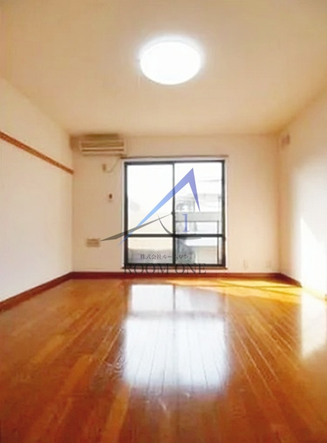 コーポエルムの居間・リビング|洋室のお部屋です。