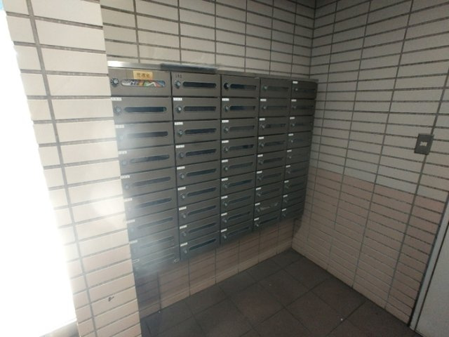 ヒロ末広のロビー