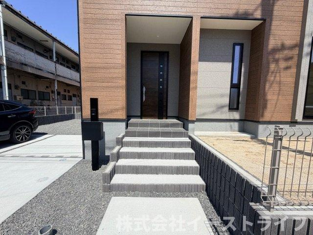 【新築戸建】　いわき市平塩第1　全2棟　長期優良住宅の玄関|2号棟写真　きれいで明るい玄関です