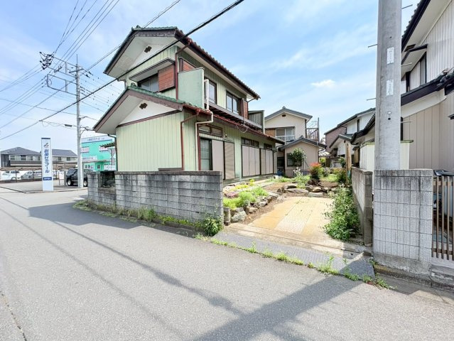 鶴ヶ島市脚折町2丁目　建築条件なし売地　東武東上線『坂戸駅』徒歩14分　【長久保小学区】の前面道路含む現地写真