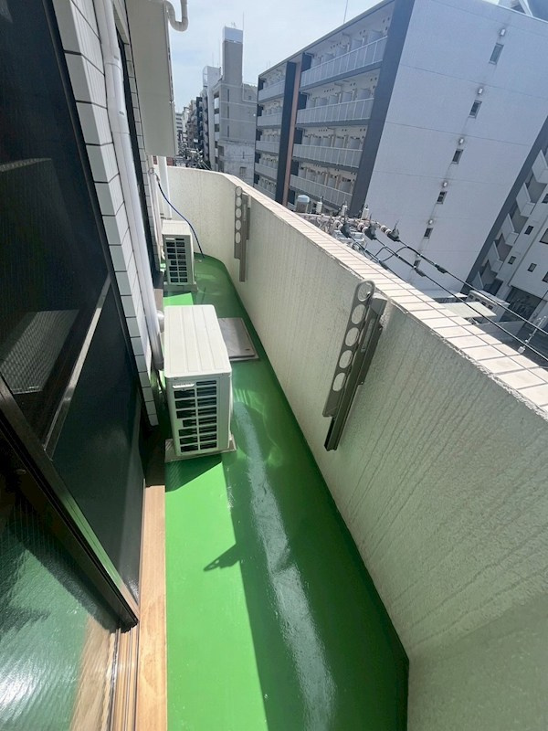 ホワイトアベニュー古谷のバルコニー