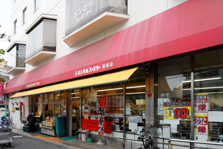 ホワイトアベニュー古谷の周辺