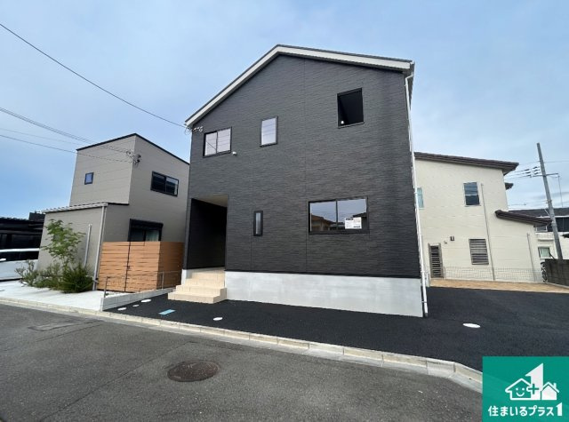 和歌山市木ノ本　第10期　新築一戸建ての外観|お客様に長く安心して住んでいだだける事にこだわった家づくり！住んでからのアフターサービスにもしっかりと取り組んでいます！