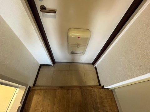 クロスロード北池田の玄関