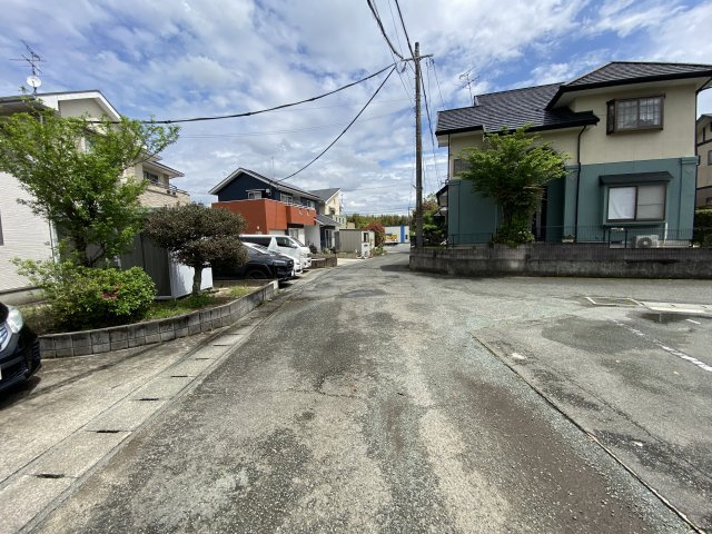 【前面道路含む現地写真】 | 北区梶尾町