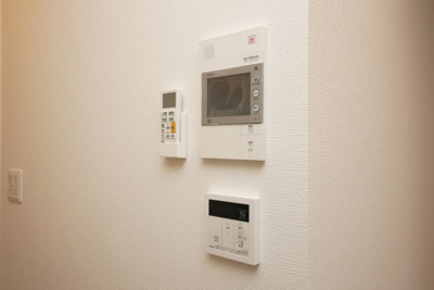 【セキュリティ】 | セレニテ難波ミラク参番館 | モニター付きインターホンです