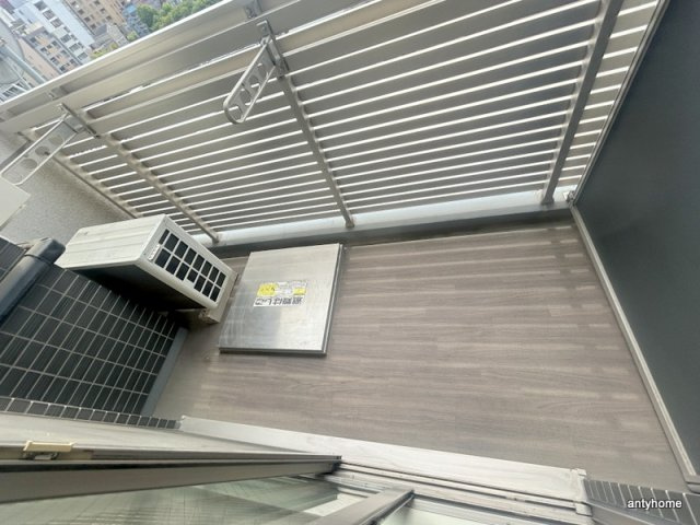プレサンス谷町リーベ　仲介手数料無料のバルコニー