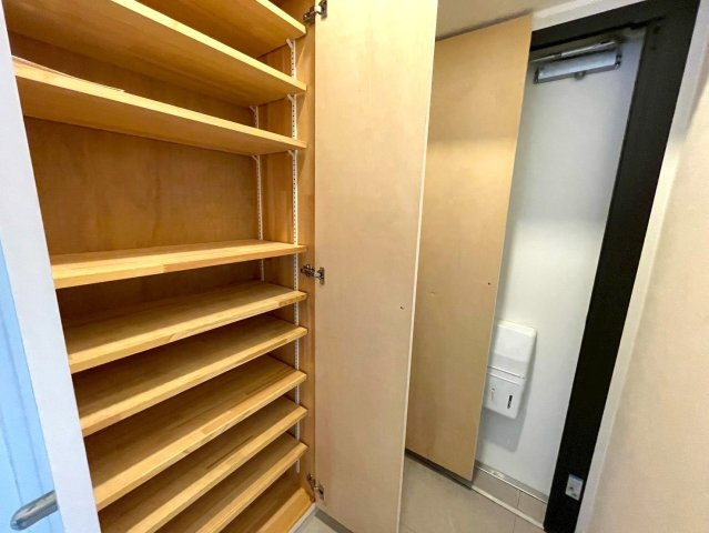 ◆リフォーム済み美室◆地下鉄東西線「東野」駅徒歩１１分◆南向き１ＬＤＫ住戸◆山科団地Ｂ棟の収納|シューズボックス