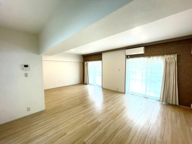 ◆リフォーム済み美室◆地下鉄東西線「東野」駅徒歩１１分◆南向き１ＬＤＫ住戸◆山科団地Ｂ棟の居間・リビング|リビング