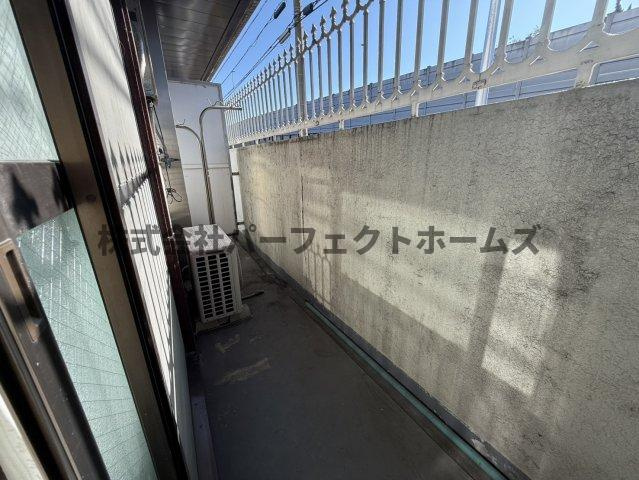 サンライズ枚方のバルコニー|陽当たり良好なバルコニーです