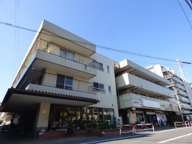 モロマンションＡ棟の外観