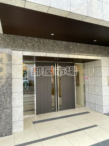 ライジングプレイス浅草NORTHのエントランス
