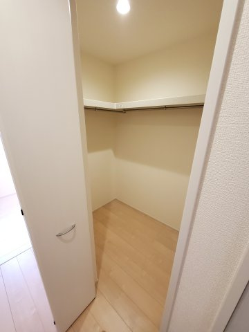 八潮市　伊草1丁目　新築戸建　全2棟の収納|大きなスペースがあり、収納には困りません