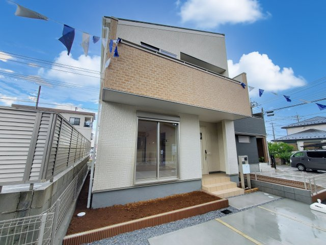 八潮市　伊草1丁目　新築戸建　全2棟