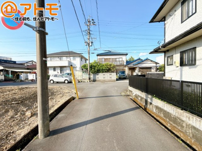 【前面道路含む現地写真】 | 藤枝市藤岡1丁目3期　新築戸建　2号棟