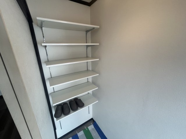 本一色一丁目戸建の収納