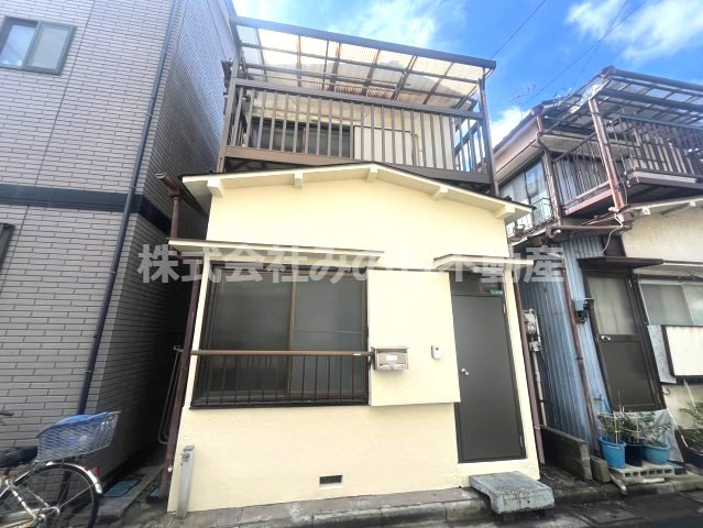 本一色一丁目戸建