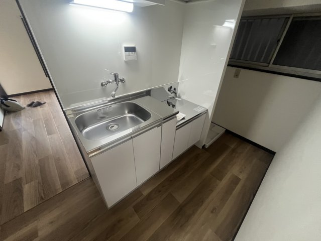 本一色一丁目戸建のキッチン