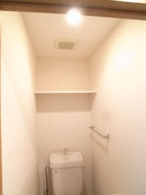 【トイレ】 | エクセルⅥ | 便利な収納棚もあります☆