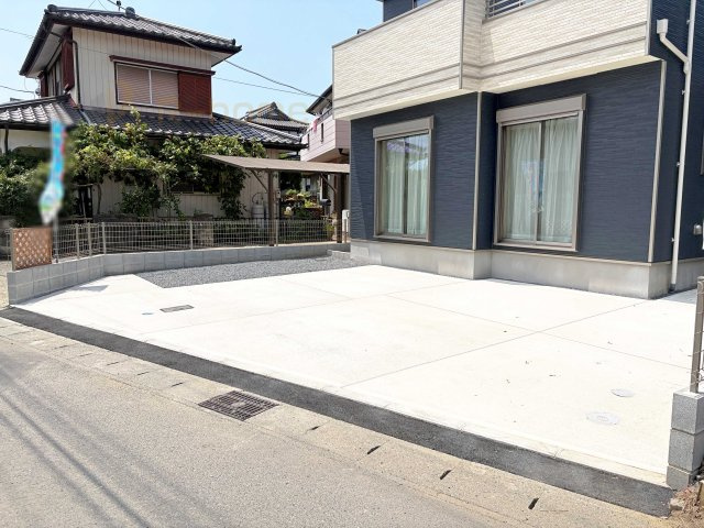 石岡市石岡　新築戸建て　1号棟の駐車場|カースペースは2台お停めいただけます♪