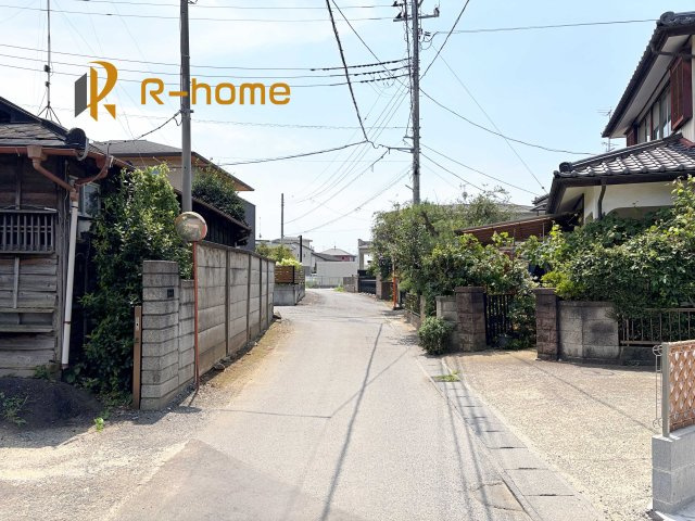 石岡市石岡　新築戸建て　1号棟の前面道路含む現地写真|堂々！建物完成♪実際のお部屋をご見学可能です♪
ご見学が一番の資料！お気軽にお問い合わせ下さい♪