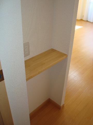 Ｈａｎａｍｉｚｕｋｉのその他|電話置き用棚