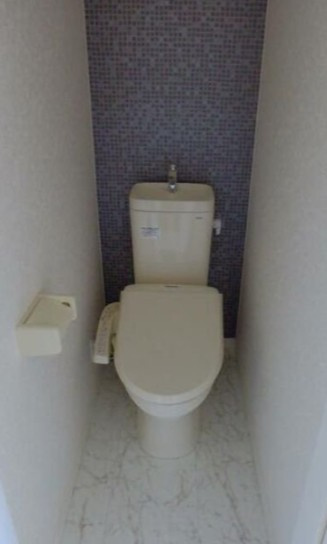 横須賀市追浜本町１丁目のアパートのトイレ
