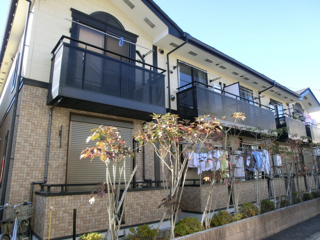 コサージュＴ．Ｋの外観|静かな住環境で陽当たり良好です。