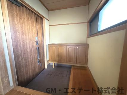宮崎市千草町　中古住宅の玄関