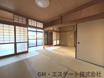 宮崎市千草町　中古住宅の居間・リビング