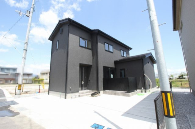 南国市大そね　2号棟　サウナ室付き　新築戸建　（全2区画）　