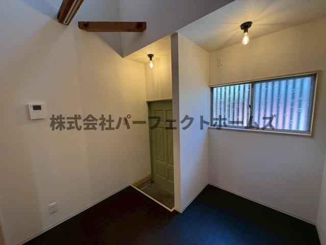 長尾元町6丁目テラスハウス　賃貸の居間・リビング