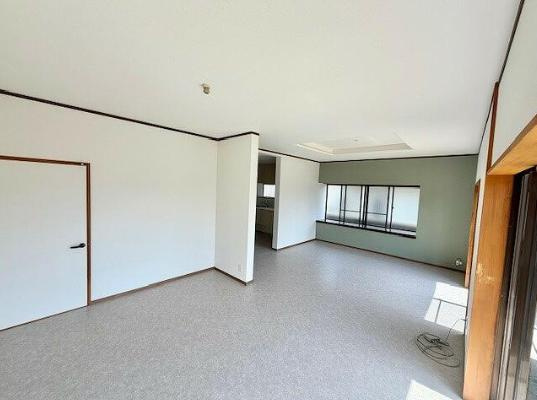 日立市十王町1期　中古戸建の居間・リビング