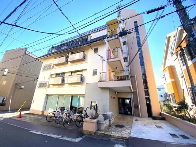 ダイユウビルの外観