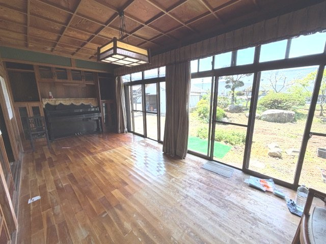 都城市高城町穂満坊の中古一戸建の洋室