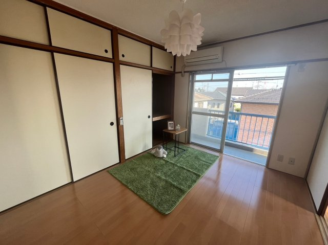 プラージュ宝町の洋室