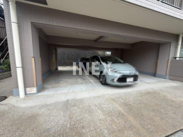 ベイサイドヒル鷺山の駐車場
