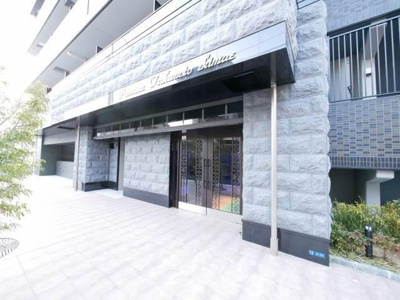 【エントランス】 | プレサンス塚本駅前 | 清潔なエントランスです