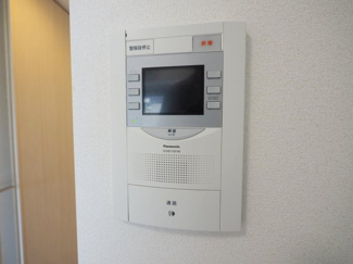 【セキュリティ】 | プレサンス梅田北ディア | モニター付きインターホンです