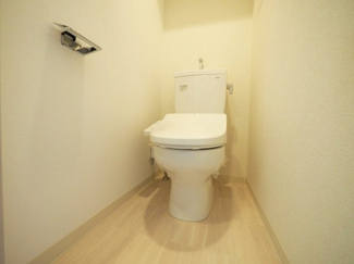 【トイレ】 | プレサンス梅田北ディア | ゆったりとした空間のトイレです