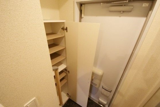 クレイノソルテの玄関|別部屋参照