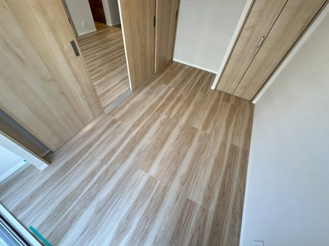 ひばりヶ丘プラザの洋室